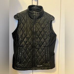Marmot Women’s Black Quilted Vest medium zip pockets